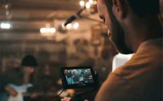 《爱上海军蓝》全集电影百度云资源「1080p/Mp4中字」电影百度云网盘更新/下载